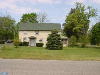 204 Cedar Lake Rd, Newfield, NJ 08344