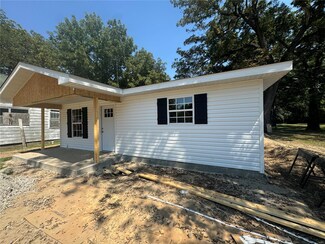 1810 Wilson St, Poplar Bluff, MO 63901