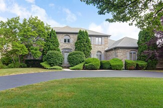 541 Devon Dr, Burr Ridge, IL 60527