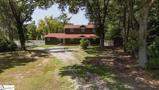 2935 S Carolina 14, Laurens, SC 29360