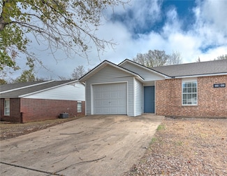 1312 N Boxley Ave, Fayetteville, AR 72704