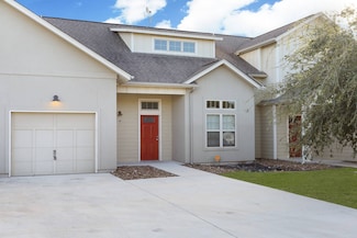 219 Circle Ct, Pleasanton, TX 78064