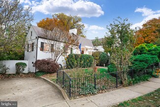 4833 Yorktown Blvd, Arlington, VA 22207