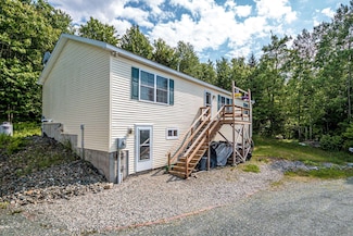 400 Simonds Rd, Whitefield, NH 03598