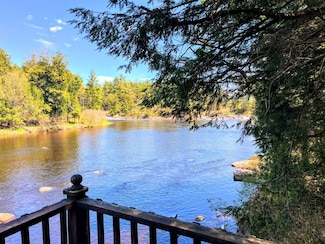 1472 Cr 17, Russell, NY 13684