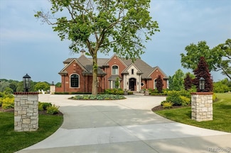 45505 N Territorial Rd, Plymouth, MI 48170