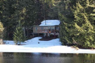 5 Morreale Ln, Corinth, NY 12822