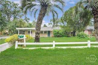 202 Inglewood Dr, Savannah, GA 31406