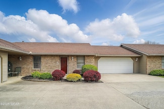 460 S Mumaugh Rd, Lima, OH 45804