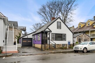 9 Commercial St, Marblehead, MA 01945