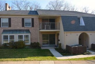 156 Old Forge Crossing, Devon, PA 19333
