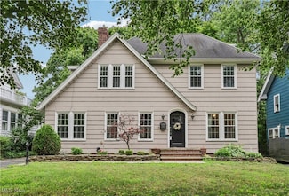 3120 Coleridge Rd, Cleveland, OH 44118