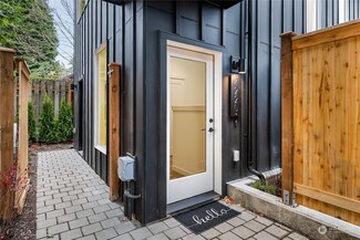 4220 Latona Ave NE, Seattle, WA 98105