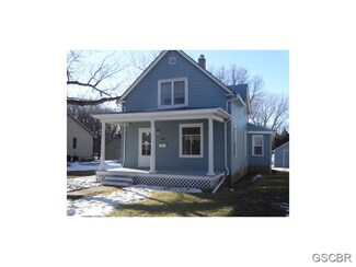 229 S Yale St, Vermillion, SD 57069