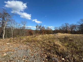 38 Forest Dr, Mountain Top, PA 18707