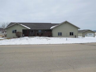 410 West St, Loganville, WI 53943