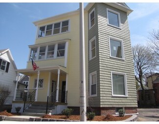 27 Florence St, Worcester, MA 01610