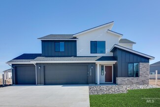 1270 W Crooked River Dr, Meridian, ID 83642