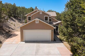 2 Tortuga Ln, Tijeras, NM 87059