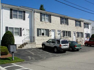 18 Iris Ln Unit B4 102, North Providence, RI 02911