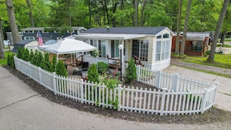 2757 Owens Unit 57 Dr, Houghton Lake, MI 48629