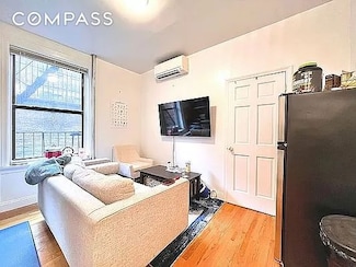 90 Thompson St Unit D5, New York, NY 10012