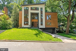 5244 Watson St NW, Washington, DC 20016