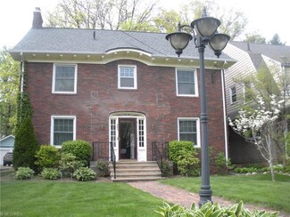 885 Hereford Dr, Akron, OH 44303