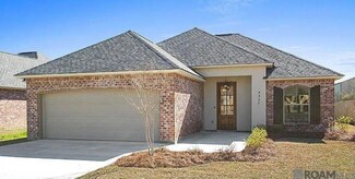 2327 Woodland Ct, Port Allen, LA 70767
