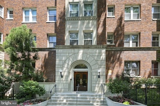 1615 Kenyon St NW Unit 52, Washington, DC 20010