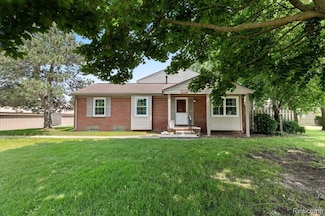 24690 Bashian Dr, Novi, MI 48375