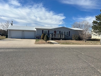 630 Cherokee Dr, Colby, KS 67701