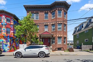 19 Harbor St Unit 1, Salem, MA 01970