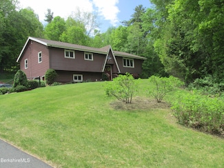 499 Tamarack Rd, Pittsfield, MA 01201