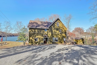 290 Winding Way, Union Hall, VA 24176