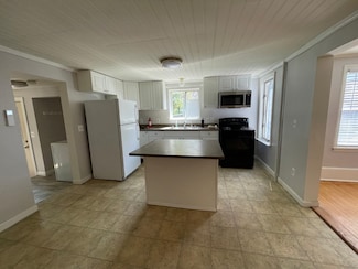 71 Hickok St, Winooski, VT 05404