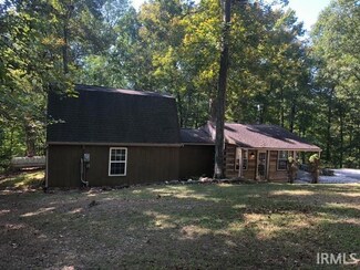 835 N Woodland Cir, Bloomfield, IN 47424