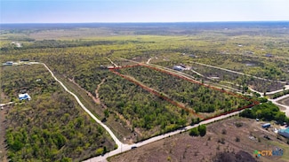 3810 Dry Creek Rd, Lockhart, TX 78644