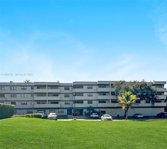 1891 N 61st Ave Unit B106, Hollywood, FL 33024