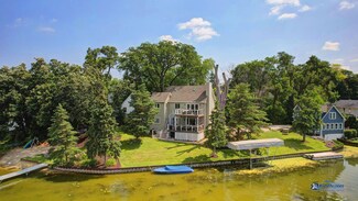 35142 N Lake Shore Rd, Ingleside, IL 60041