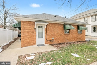 10 Swan St, Paxtang, PA 17111