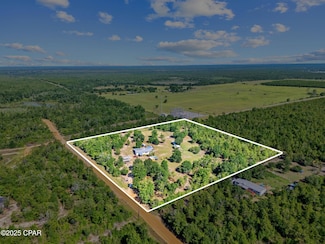 9121 N Silver Lake Rd, Fountain, FL 32438