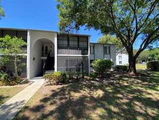 1225 Pine Ridge Cir W Unit D1, Tarpon Springs, FL 34688