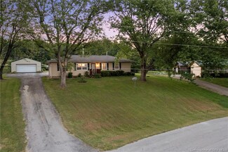 2115 Cherry Cir, Georgetown, IN 47122