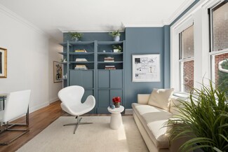 210 E 17th St Unit 3D, New York, NY 10003
