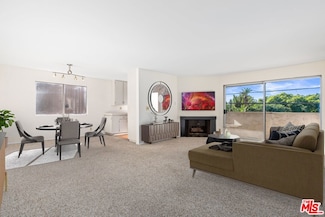 1021 N Crescent Heights Blvd Unit 205, Los Angeles, CA 90046