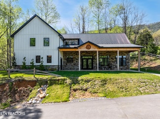 1580 Pinnacles Way, Newport, TN 37821