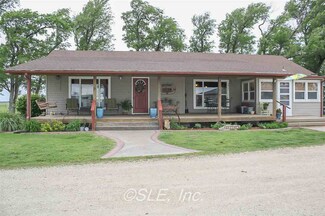 634 NE 20th St, Stafford, KS 67578