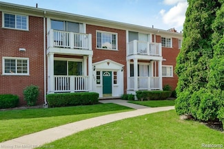 487 N Eton St Unit 5, Birmingham, MI 48009
