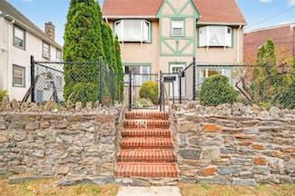 158 Park Ave, Harrison, NY 10528